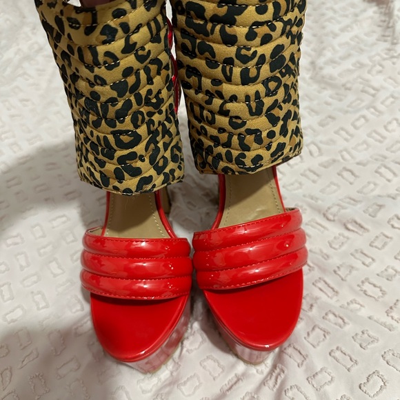 High heels - Picture 3 of 4